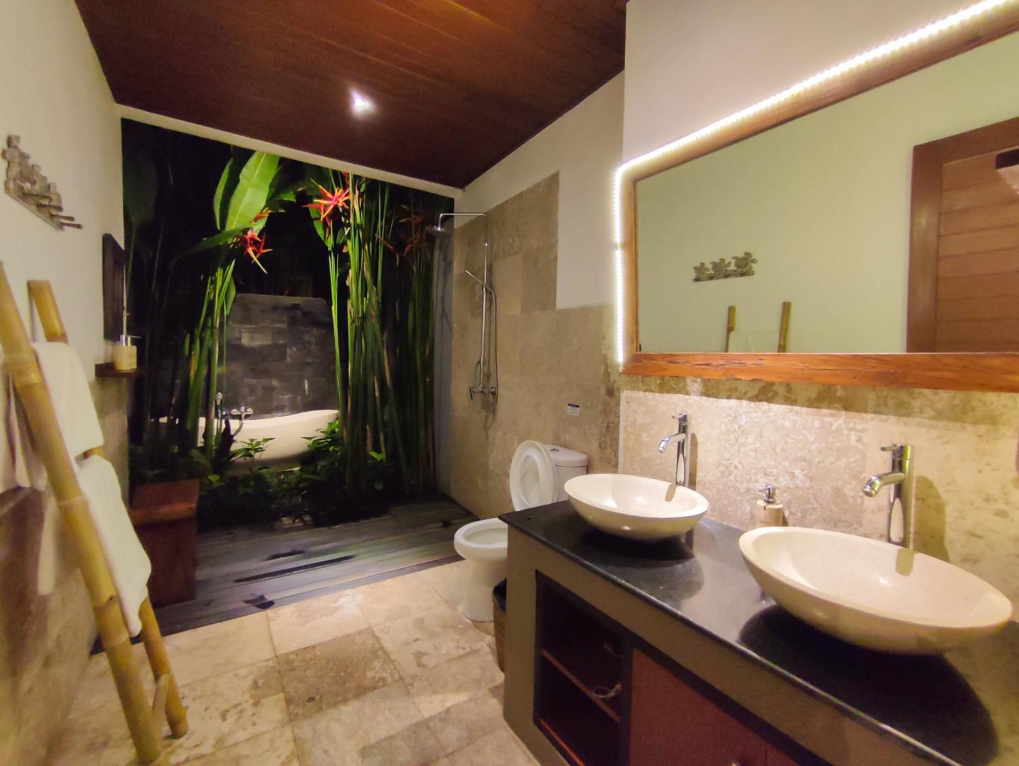 Villa Maya Ubud, Peaceful Rice Field View Exterior photo